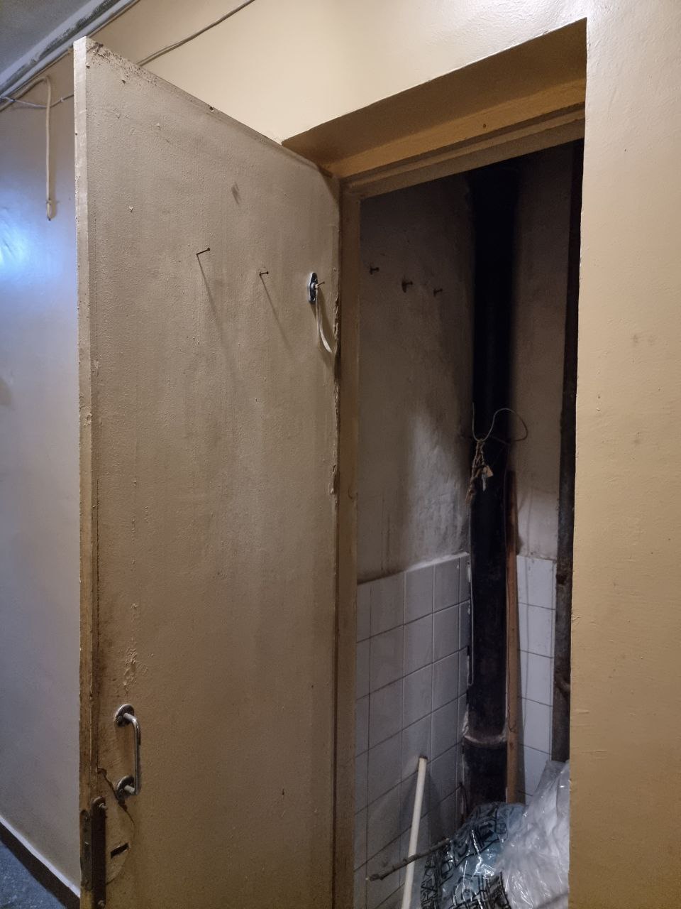 Технічна поверхова кімната Технічна поверхова кімната